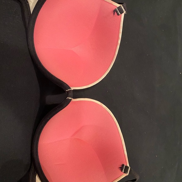 PINK bra - Picture 6 of 7